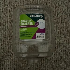 Gravity Waterer medium